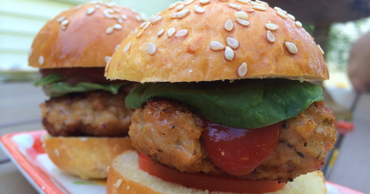 Top Ate on Your Plate: Easy Chicken Sausage Sliders