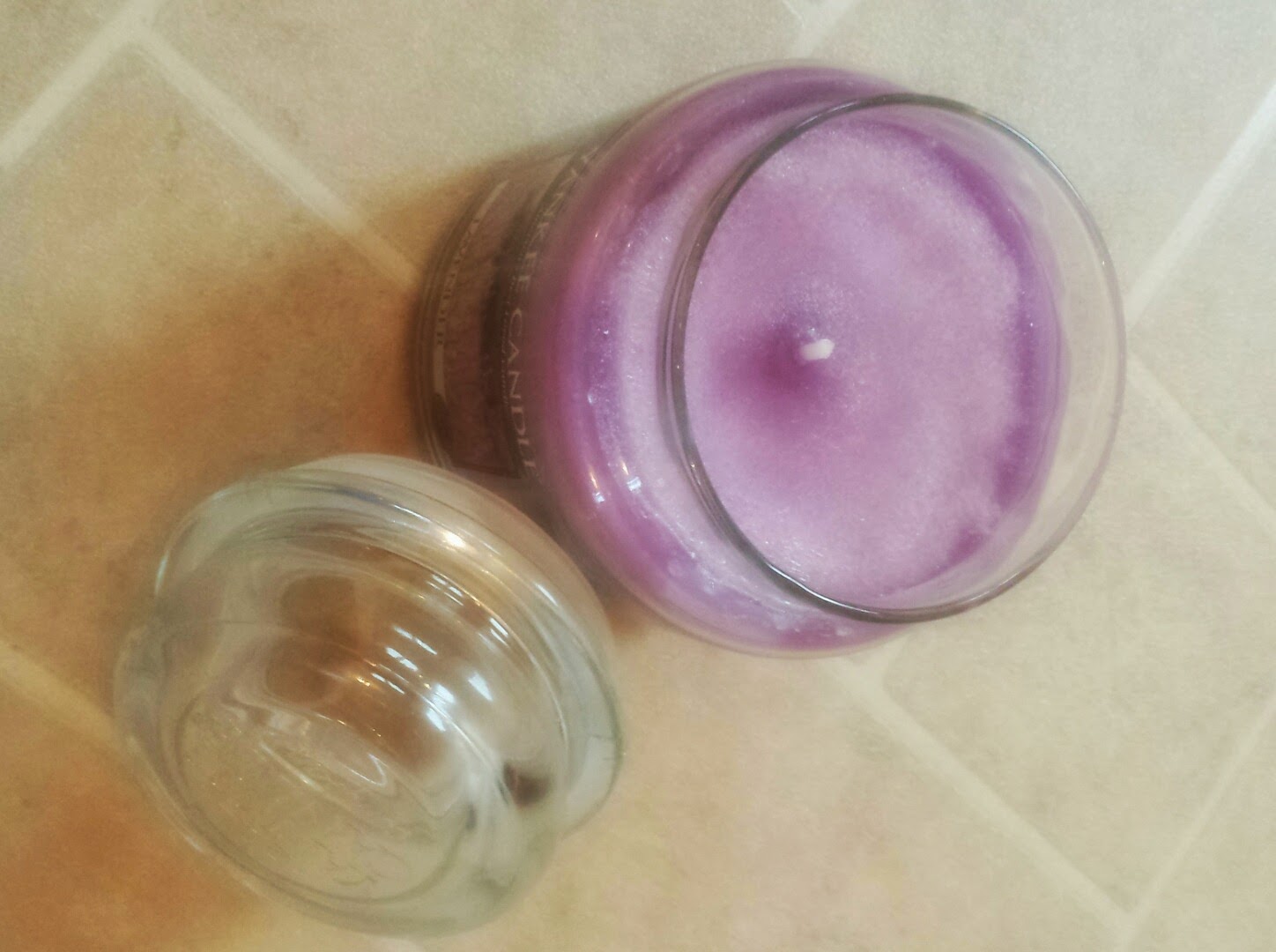 Lavender Yankee Candle MUMMY TO THE MAX