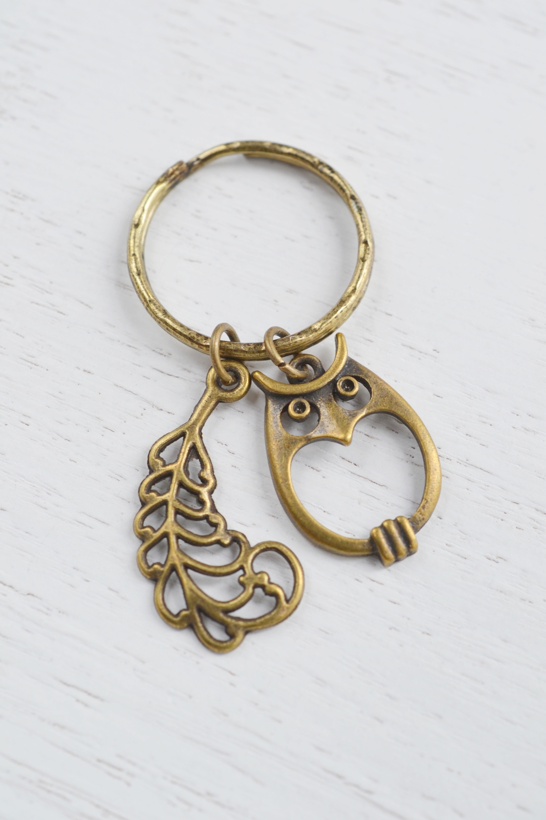 KimFong Owl Key Ring, Owl Keychain, Feather Wing Owl Charm Keyring