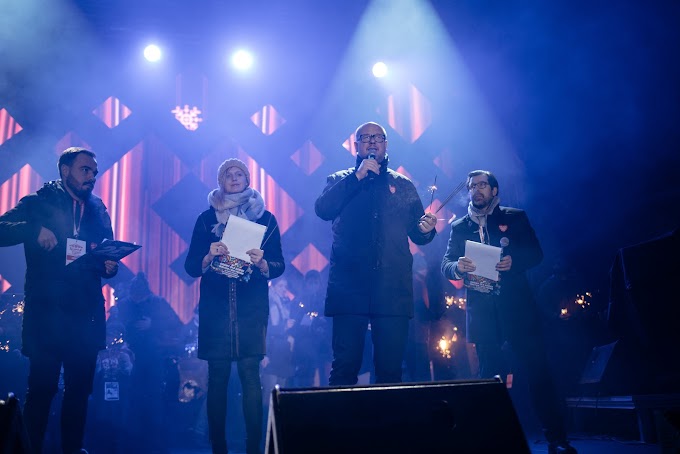 Prefeito é esfaqueado na Polônia e morre