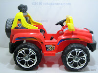 1 Mobil Mainan Aki DOESTOYS X-5 SPORT JEEP - Ukuran Jumbo