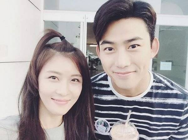 Ha Ji Won y Taecyeon lucen como hermanos en su nueva selfie | Kpop Replay