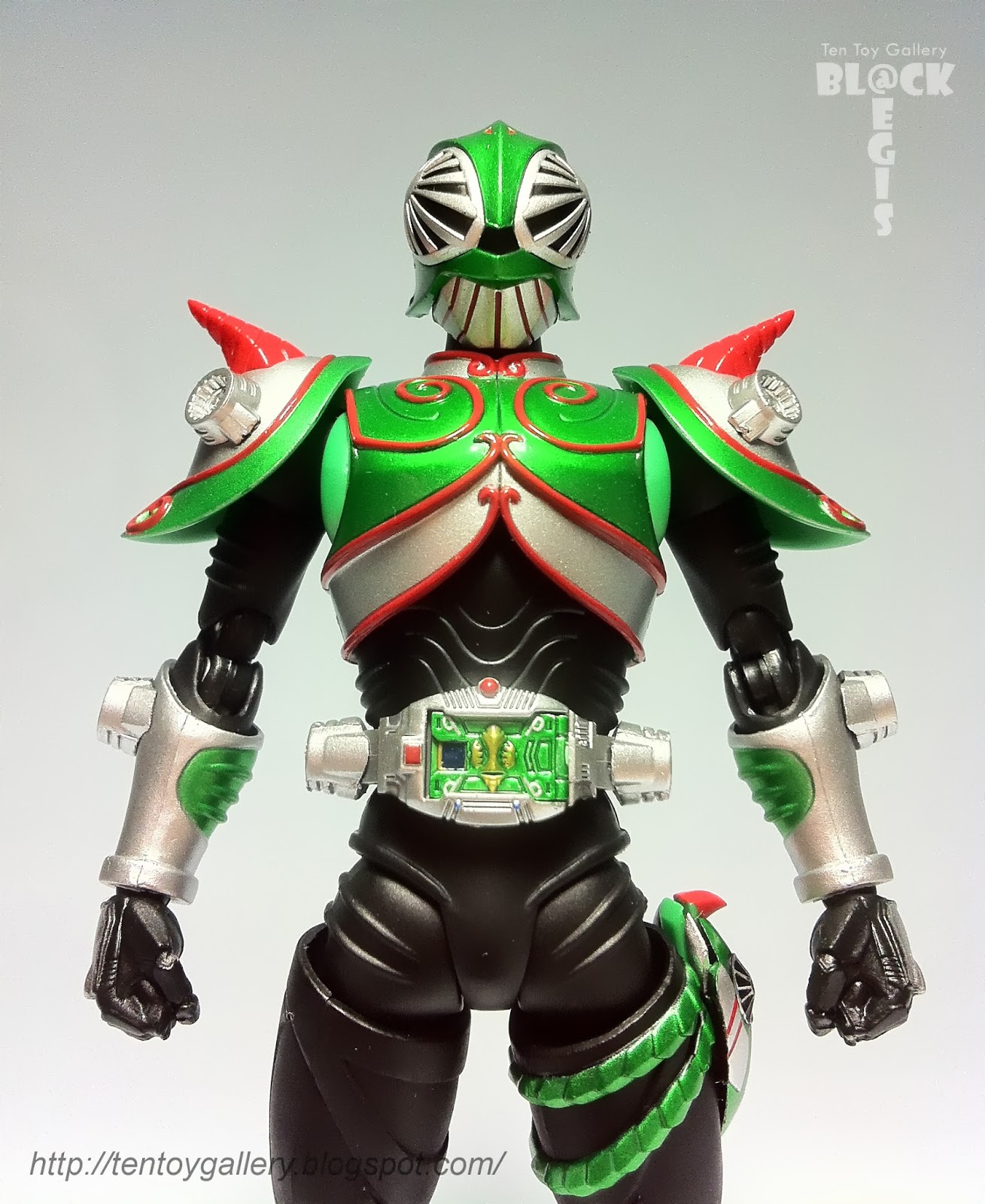 Ten Toy Gallery: Review: S.H.Figuarts Masked Rider Verde