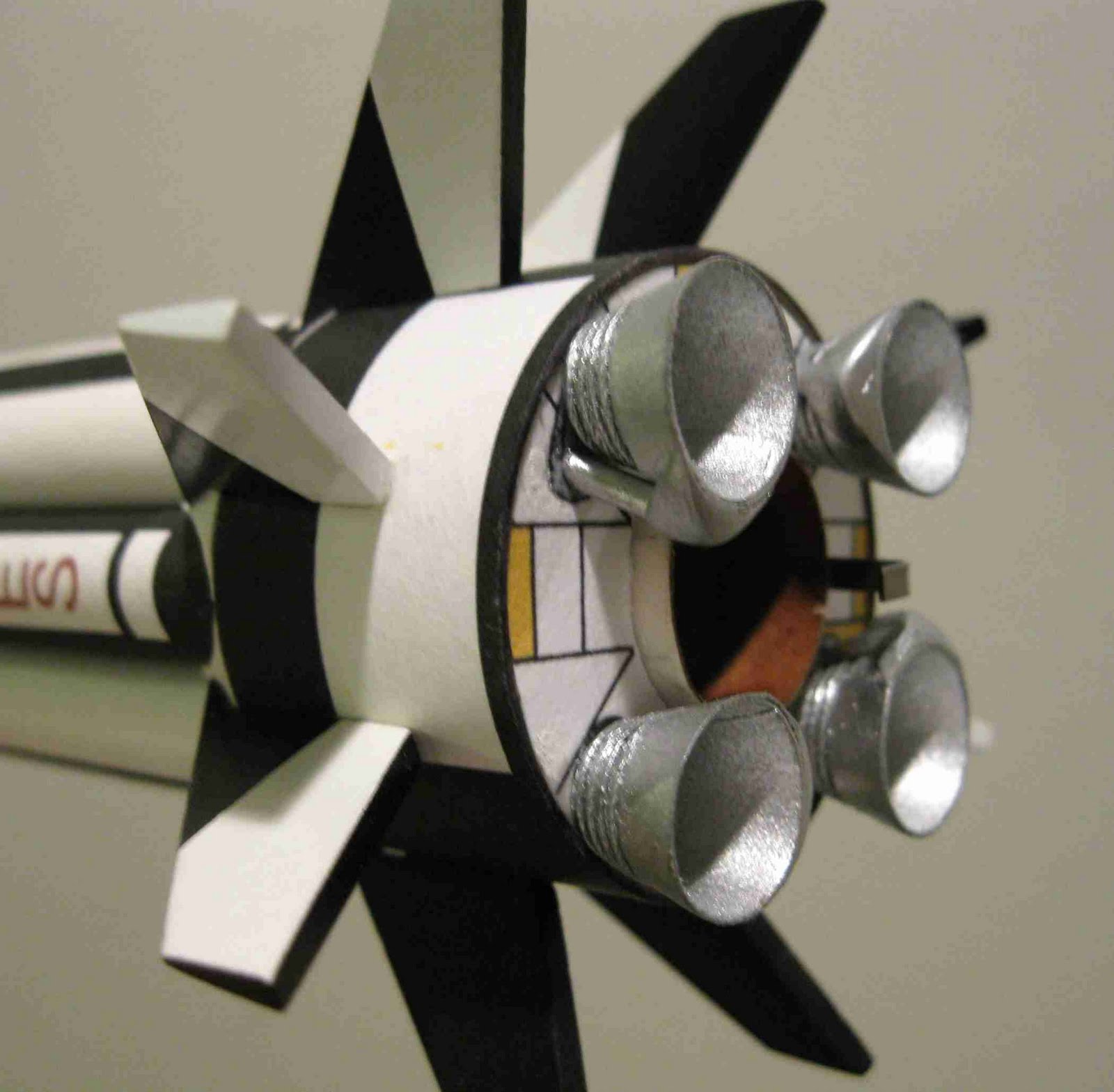 Model Rocket Building Model Profile Dr. Zooch Saturn 1B