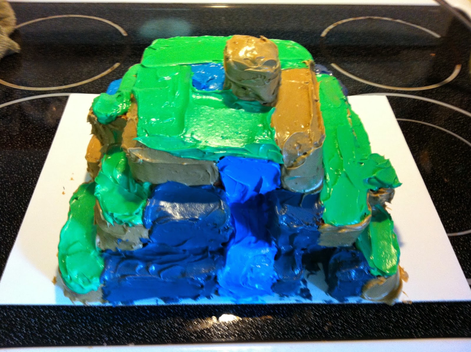Minecraft cake side 1, featuring a waterfall.