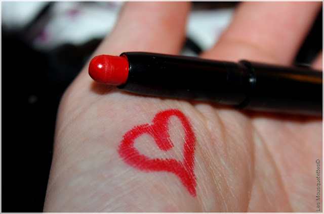 Opération Saint Valentin d'une beauty addict romantique - Rouge à Lèvres LOC - Blog beauté Les Mousquetettes©