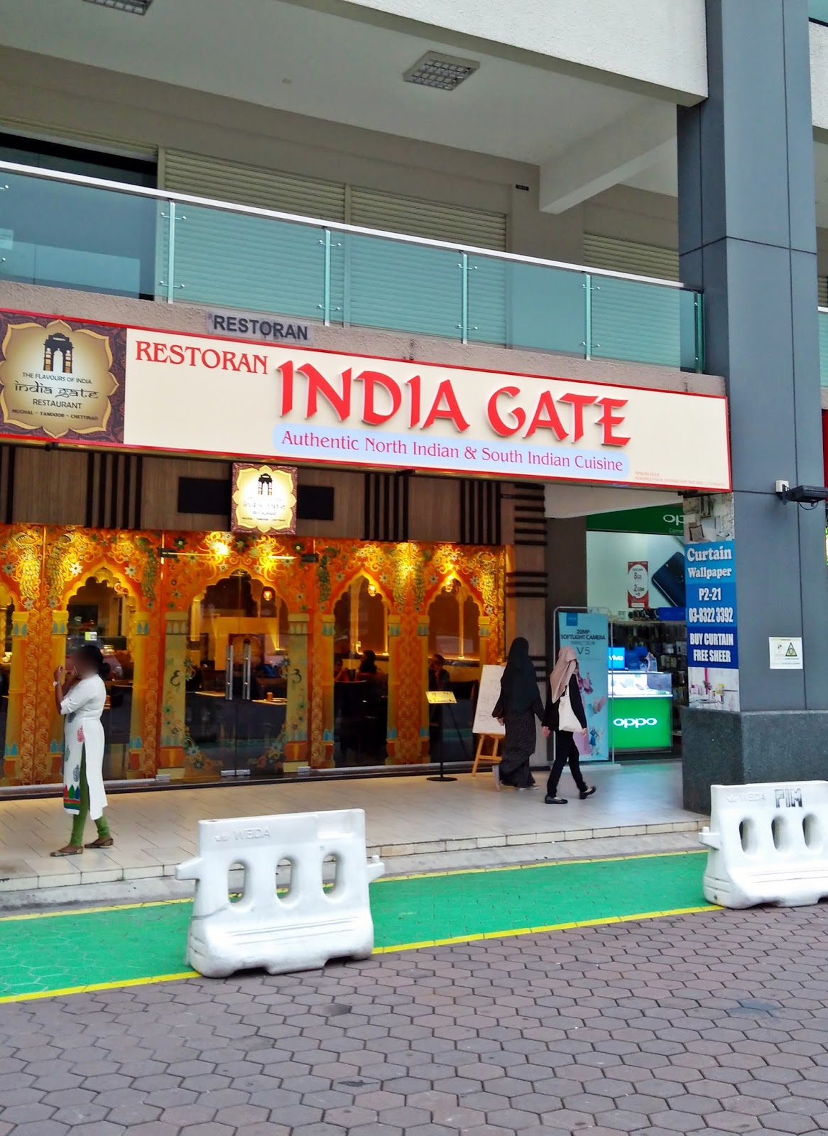 Gate restaurant indian The India