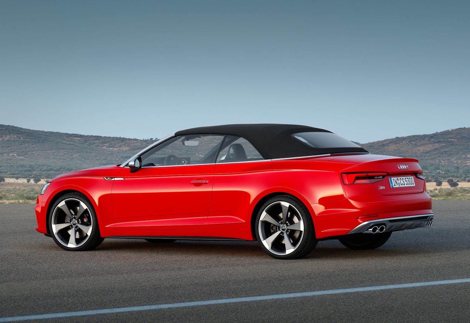 2016 - [Audi] A5 Coupé, Cabriolet et Sportback - Page 13 Audi-S5-Cabrio-7