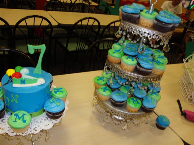 Paige Reese Designer Bakeshop: SNEAKER THEMED BIRTHDAY PARTY!