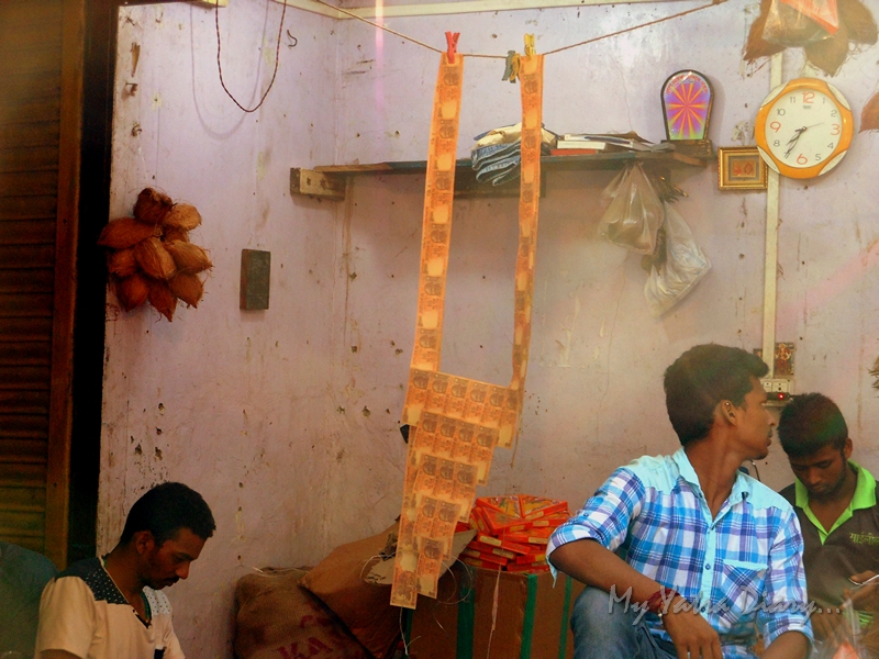 Money garland for Bappa, Lalbaugcha raja, Ganesh Pandal Hopping, Mumbai