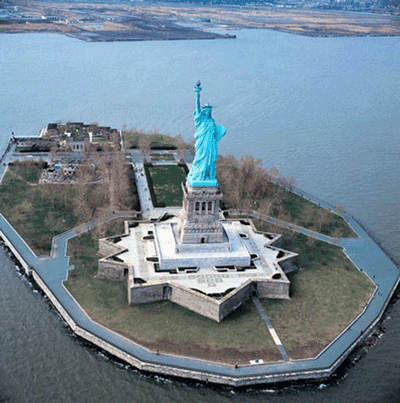 Image result for Rantai pada bawah kaki Patung Liberty