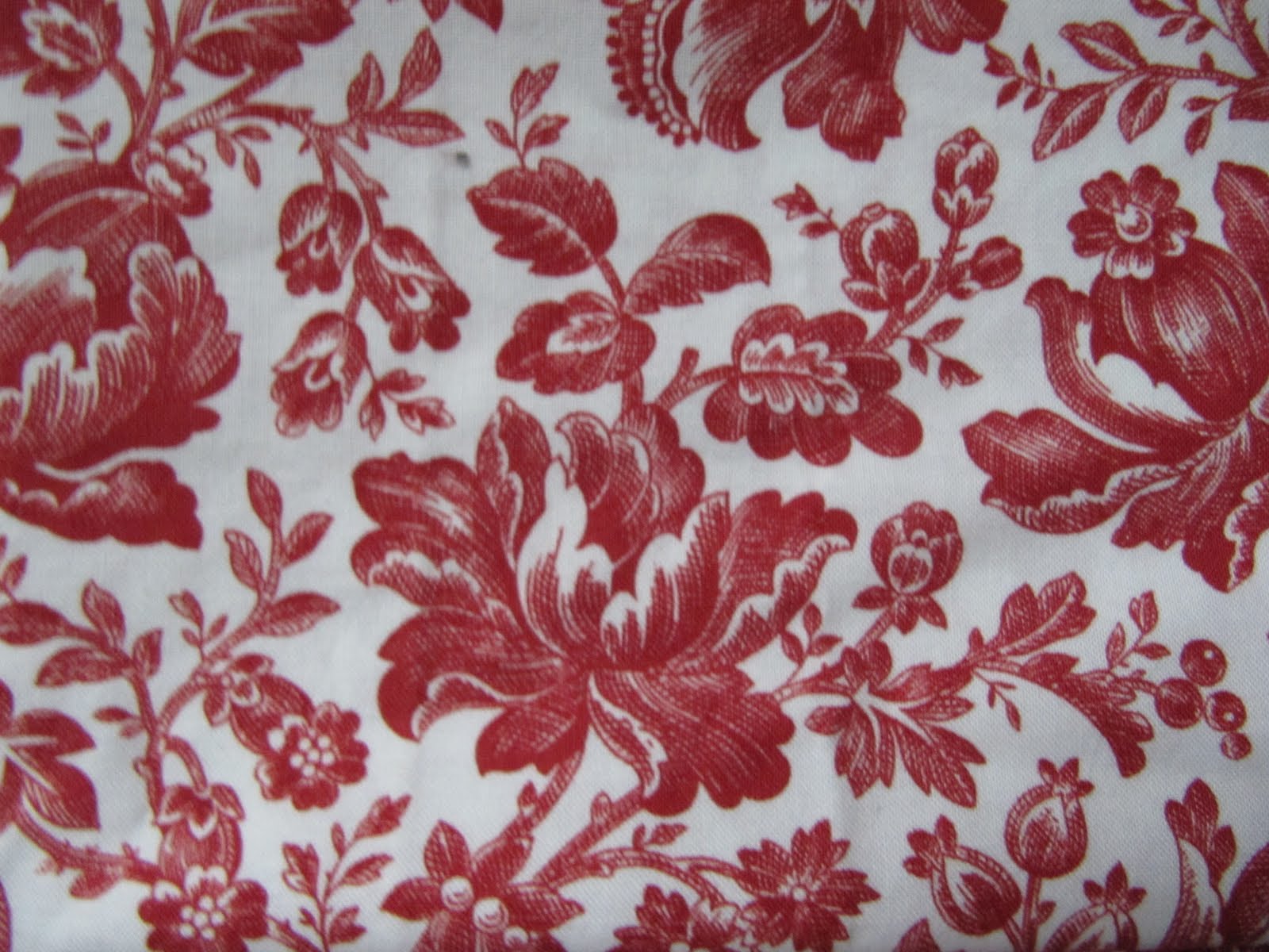 Sew Many Ways... Red and White Fabric Swap Detail Info...