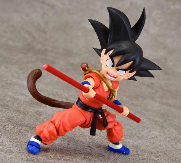 Figuras: Fotos oficiales del  Goku Niño de 