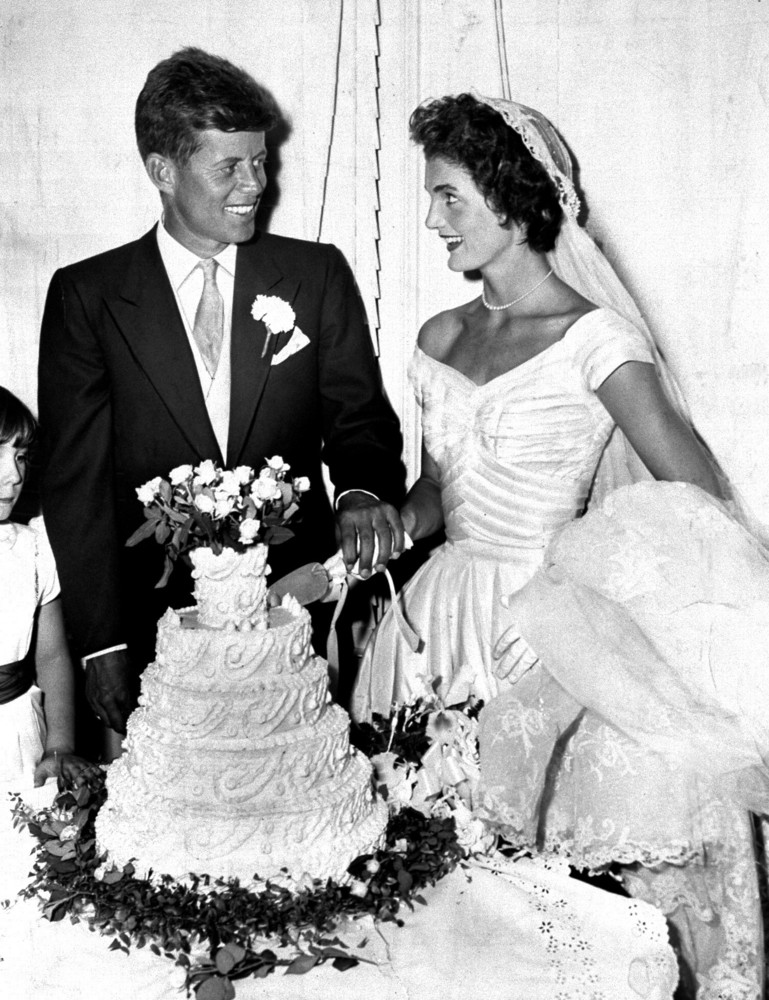26 Candid Photographs From the Wedding of John F. Kennedy and ...