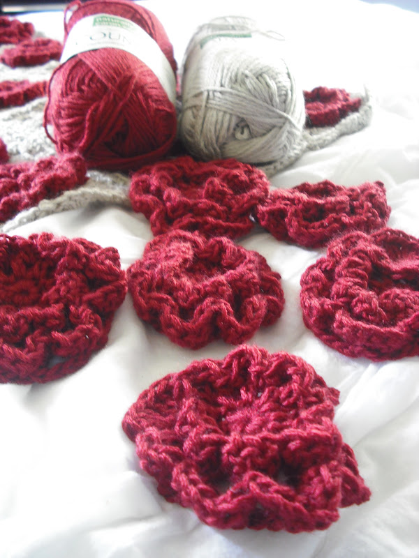 Purple Chair Crochet: Bed of Roses Blanket... *Still* a Work in Progress