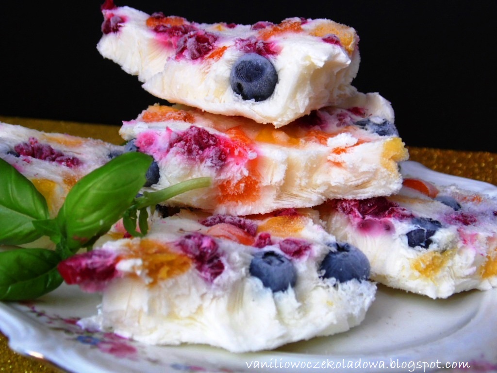 Mrozony Jogurt Z Owocami Lata