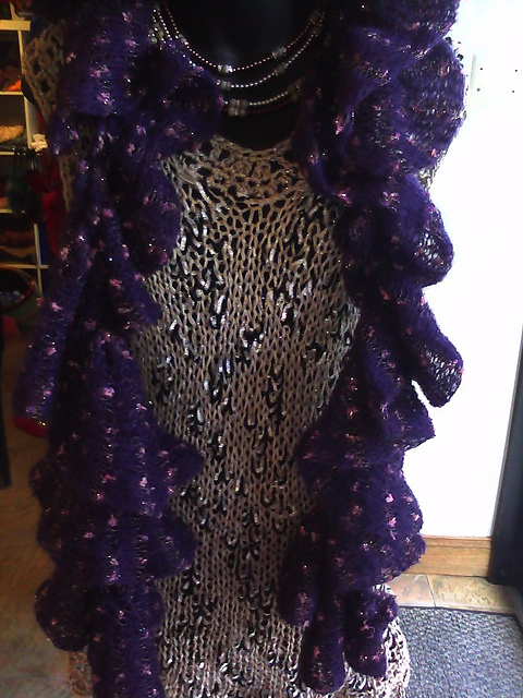 Purple Iris yarn shop: September 2012