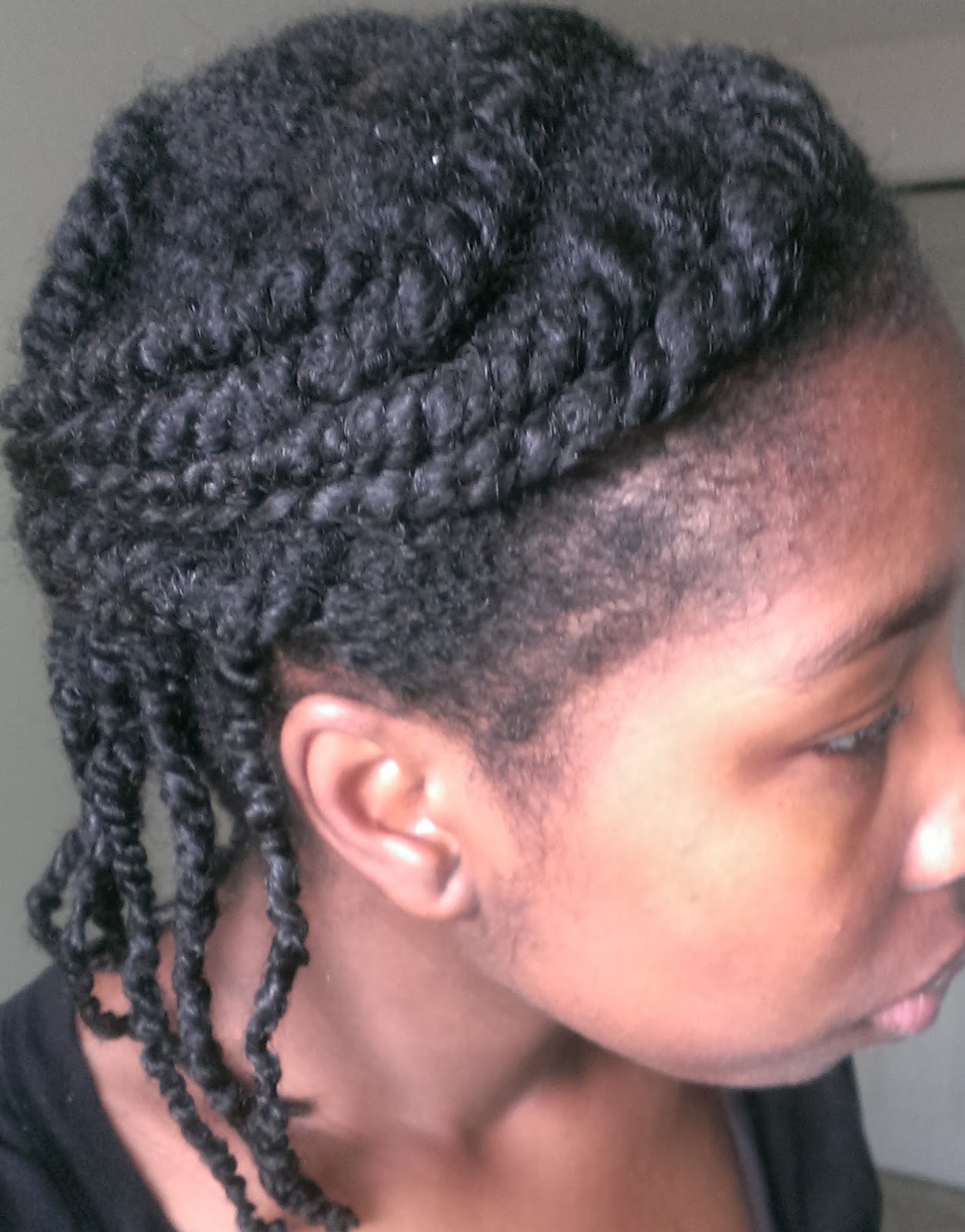 2 Strand Twist Middle Part - ah2t3lf