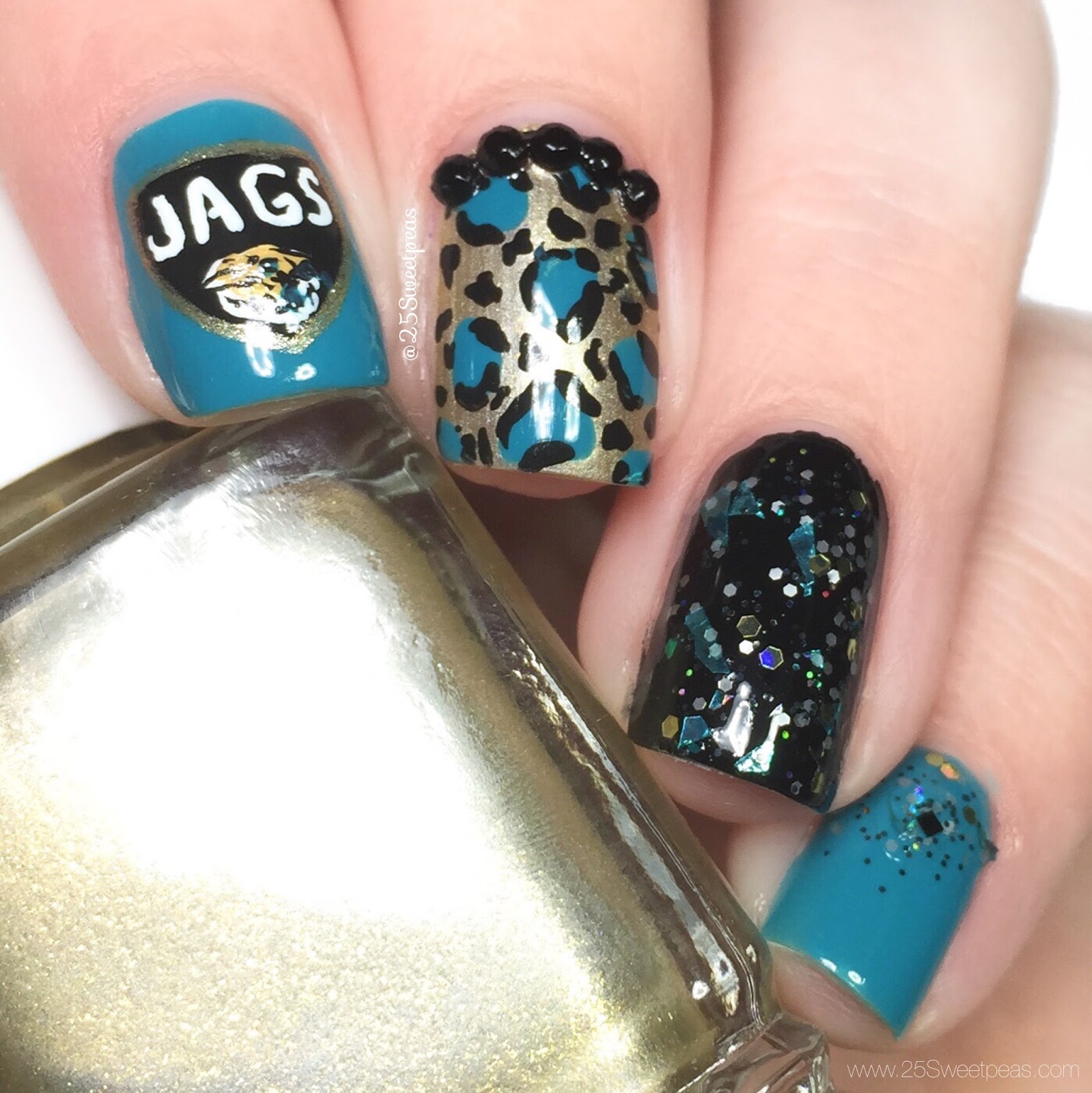 Jacksonville Jaguar Nail Art