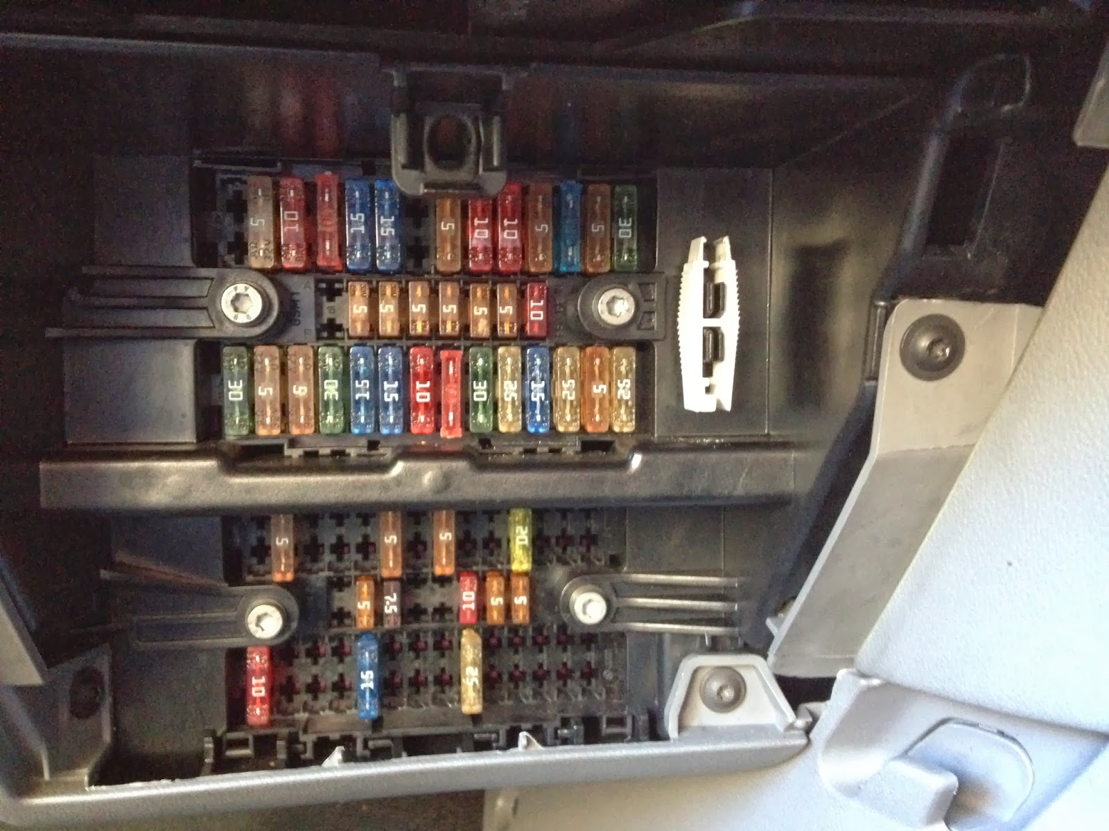 [DIAGRAM] Vw T5 Fuse Box Layout FULL Version HD Quality