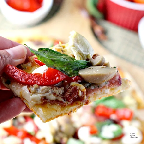 Quick Antipasto Pizza | by Renee's Kitchen Adventures - quick and easy recipe for an Italian inspired appetizer great for the big game or a fun dinner! 