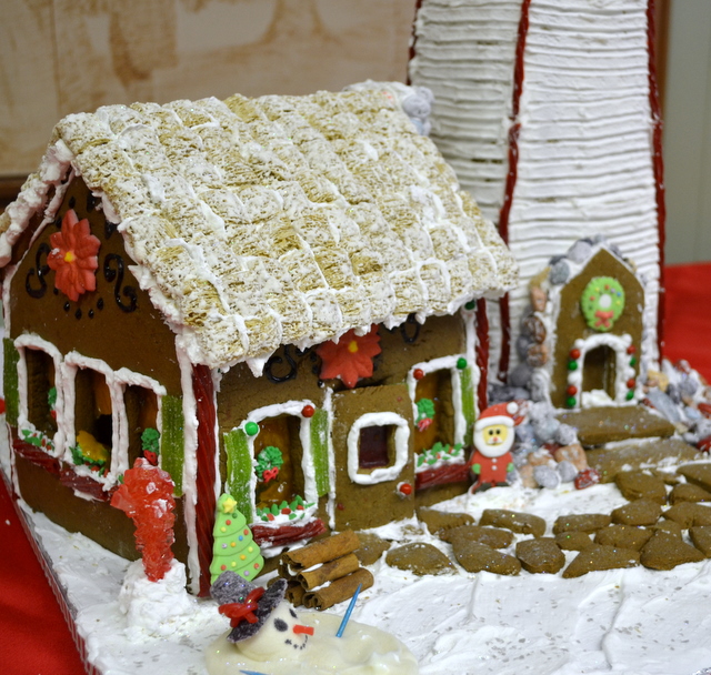 Westie Julep: Gingerbread House Display Christmas in St. Michaels