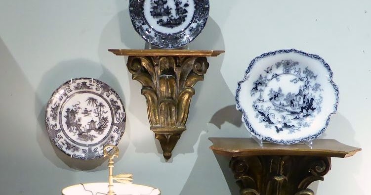 MICHAEL THOMAS : Palladio Wall Sconces/ Shelves