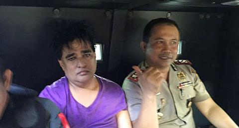 Pengikut Dimas Kanjeng Ngotot, yang Ditangkap Polisi Bukan Dimas Tapi Jelmaanya Pengikut Dimas Kanjeng Ngotot, yang Ditangkap Polisi Bukan Dimas Tapi Jelmaanya