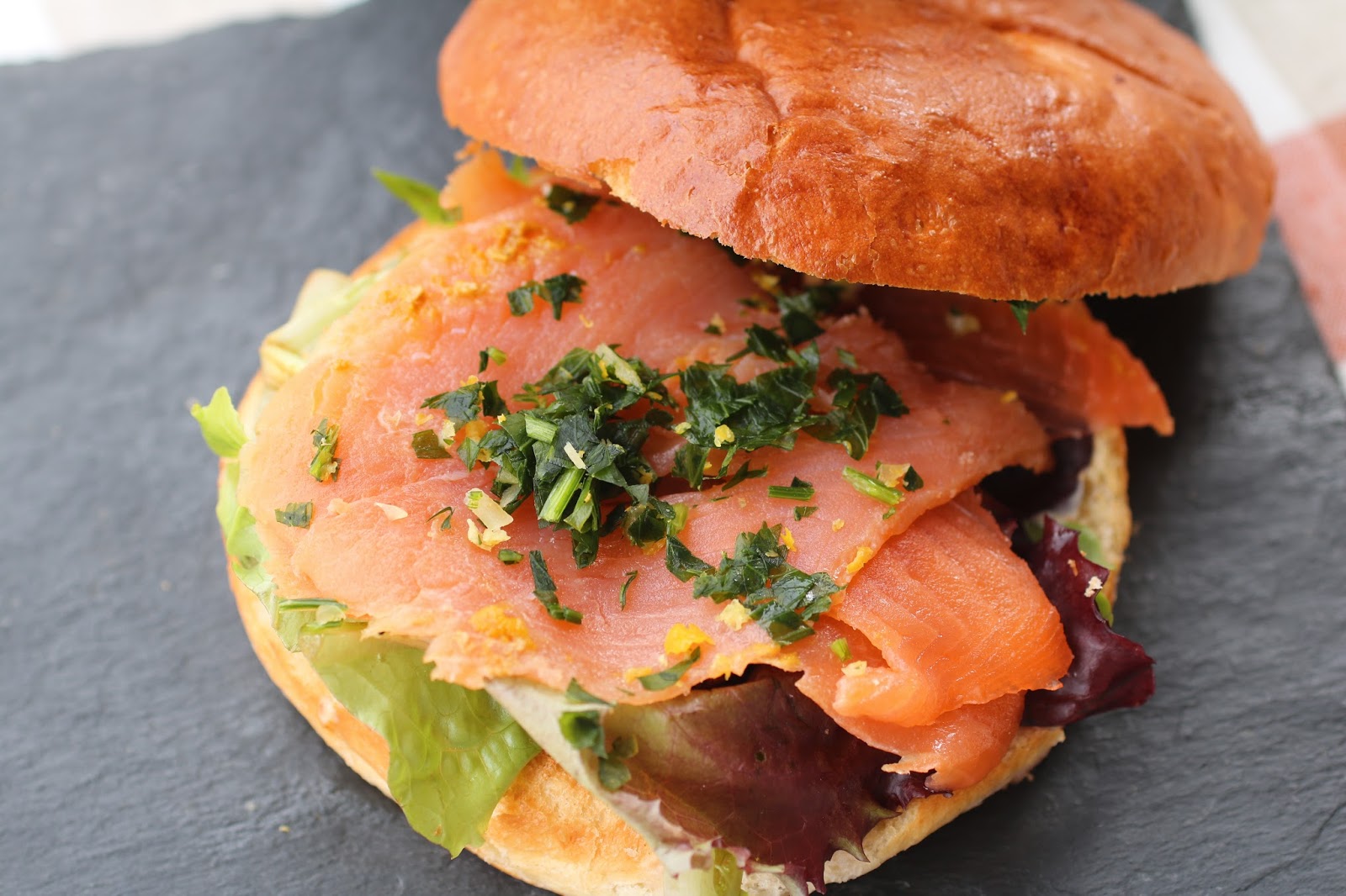 Räucherlachs Burger