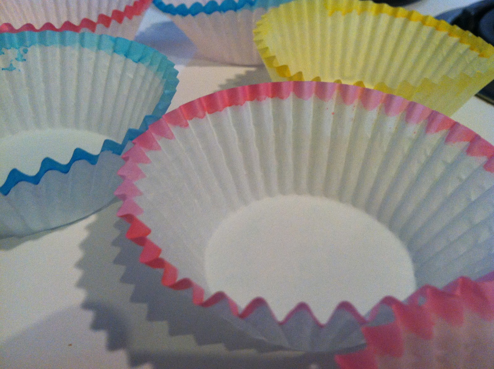 Crafting with Natalie: Hand-Dyed Cupcake Liners