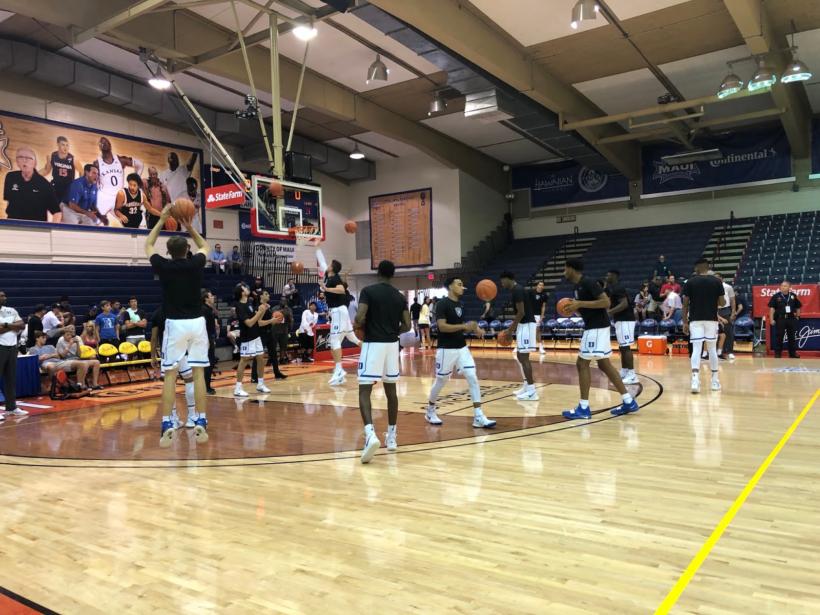 GREAT EATS HAWAII MAUI INVITATIONAL BASKETBALL TOURNAMENT