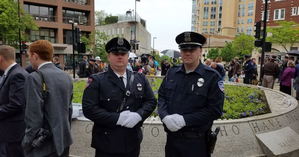 Sturgeon Bay Police Department SBPD Officers attend Memorial