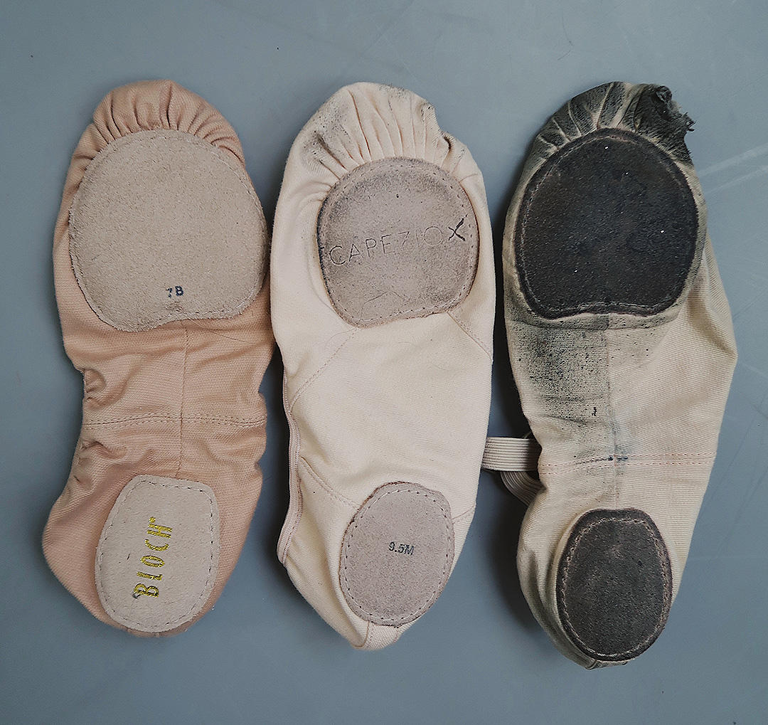 Canvas vs Leather Ballet Shoes: What's the Difference? - Ballerina
