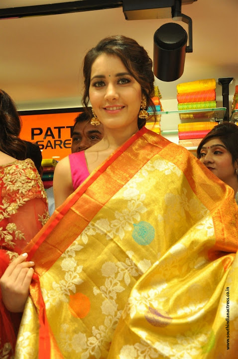 Raashi Khanna and Mehreen Pirzada launches KLM Fashion Mall