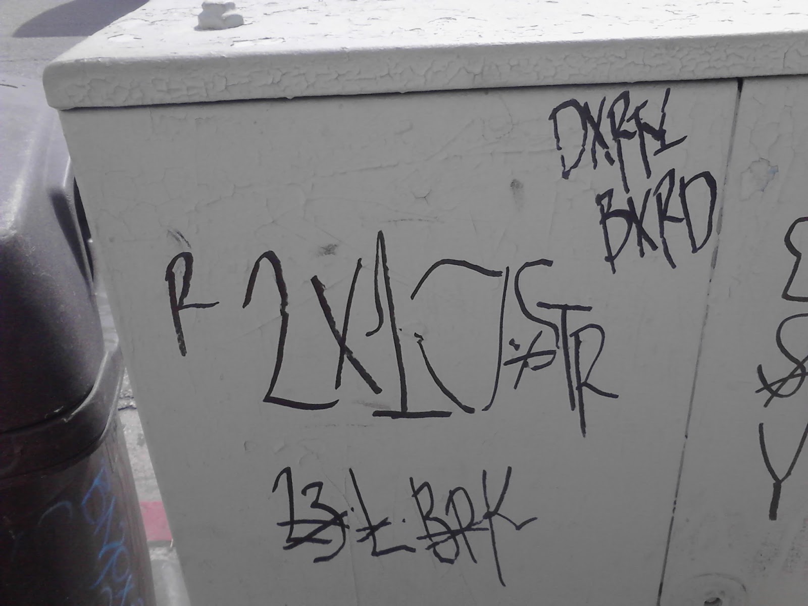 crip gangs graffiti rolling 20 crips ( RTC , east long beach )