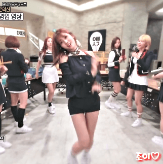 모구리 구리구리 찌릿찌릿 오늘자 [오빠생각] 모모.gif | 인스티즈