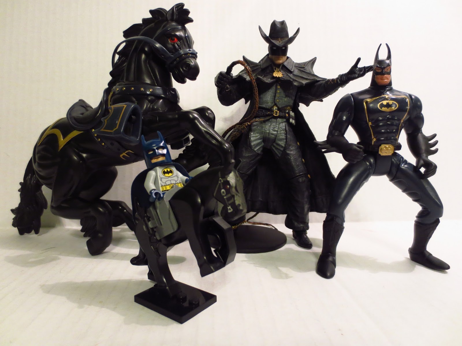 Action Figure Review 90s Edition: Dark Rider Batman from Legends of Batman  by Kenner (Confirmed: Epic)