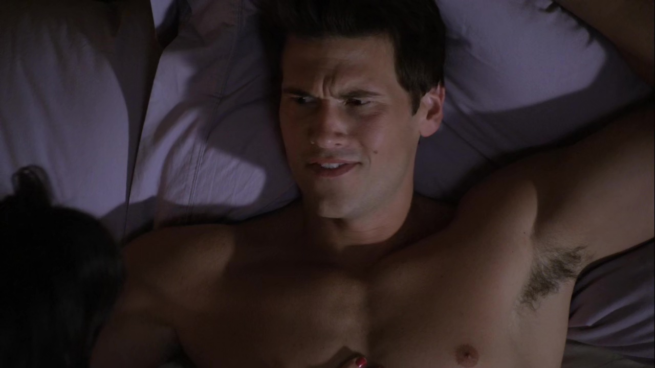 Nick Zano shirtless in Cougar Town 1-03 "Don't Do Me Like That.