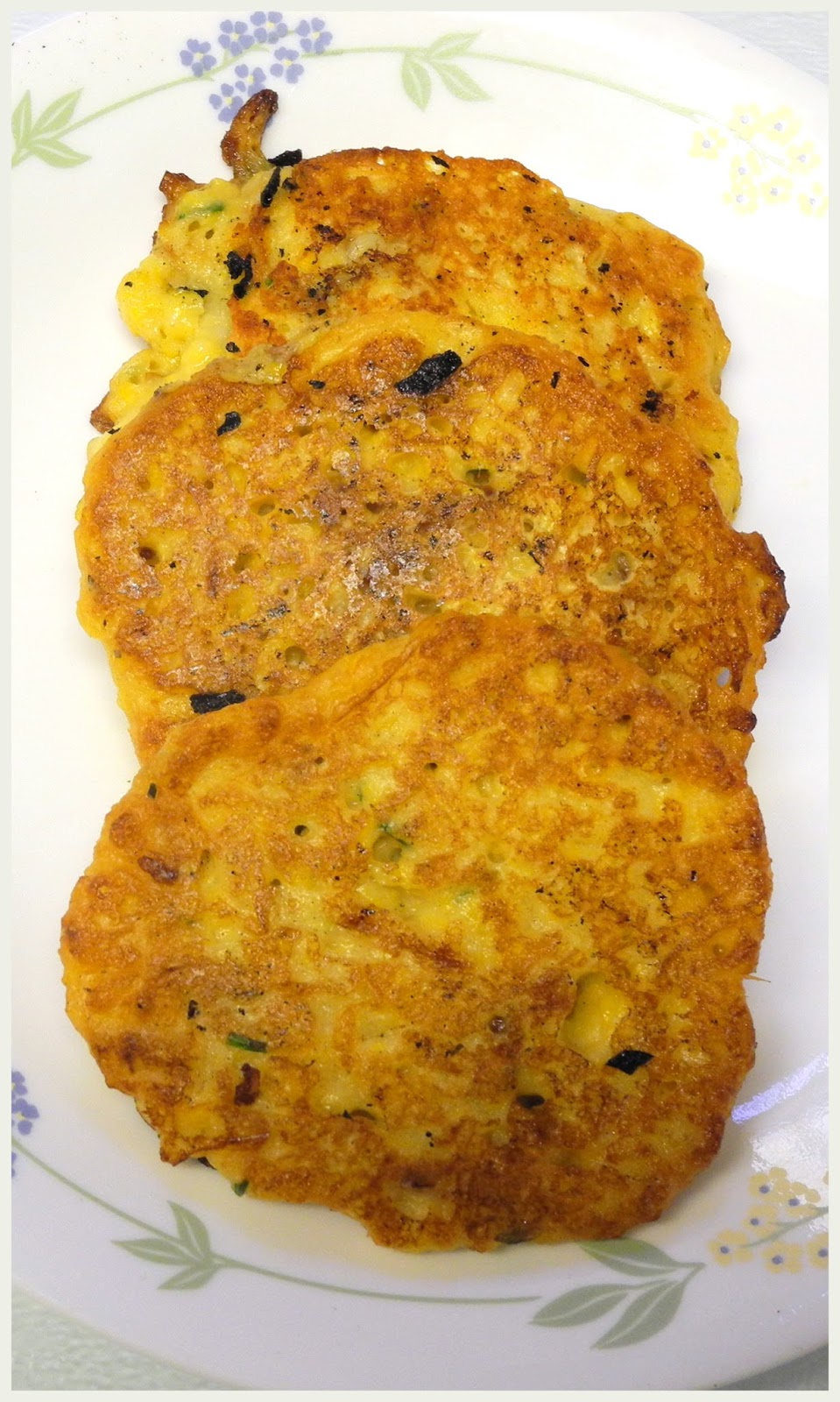 Corn Fritters (Dairy) Donna Hay