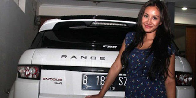 Berikut Adalah Deretan Artis Indonesia Dengan Mobil Mewahnya