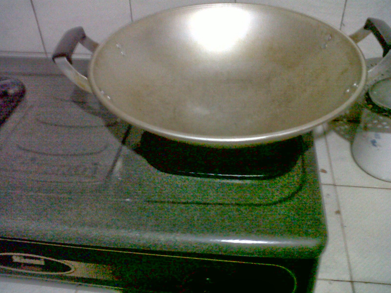 gambar panci dan wajan camping