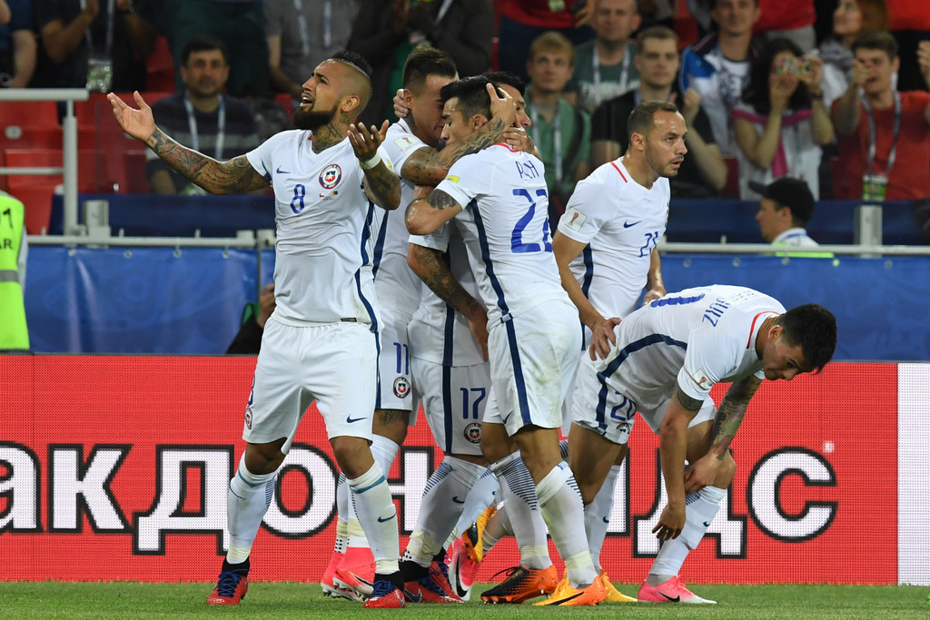 Javi martinez сборная испании. состав бразилии против чили. футболисты чили. камерун чили 1998. чили видео.