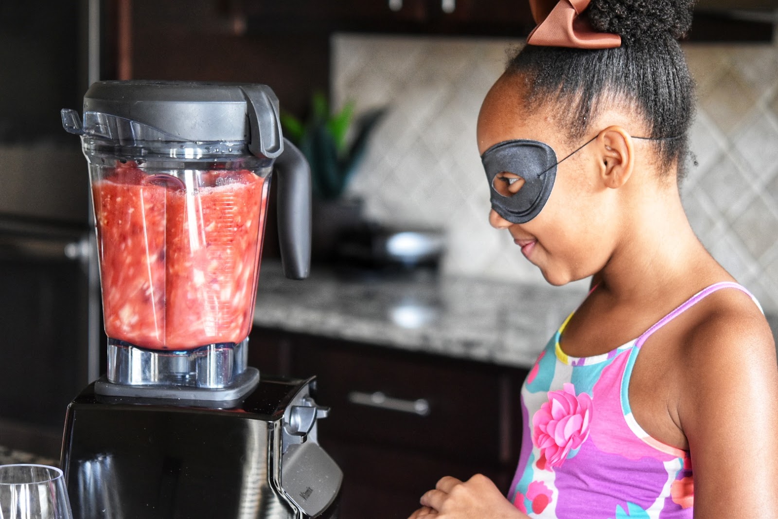 Mission: Incredibles 2 Inspired Smoothie Drink with Juicy Juice  via  www.productreviewmom.com