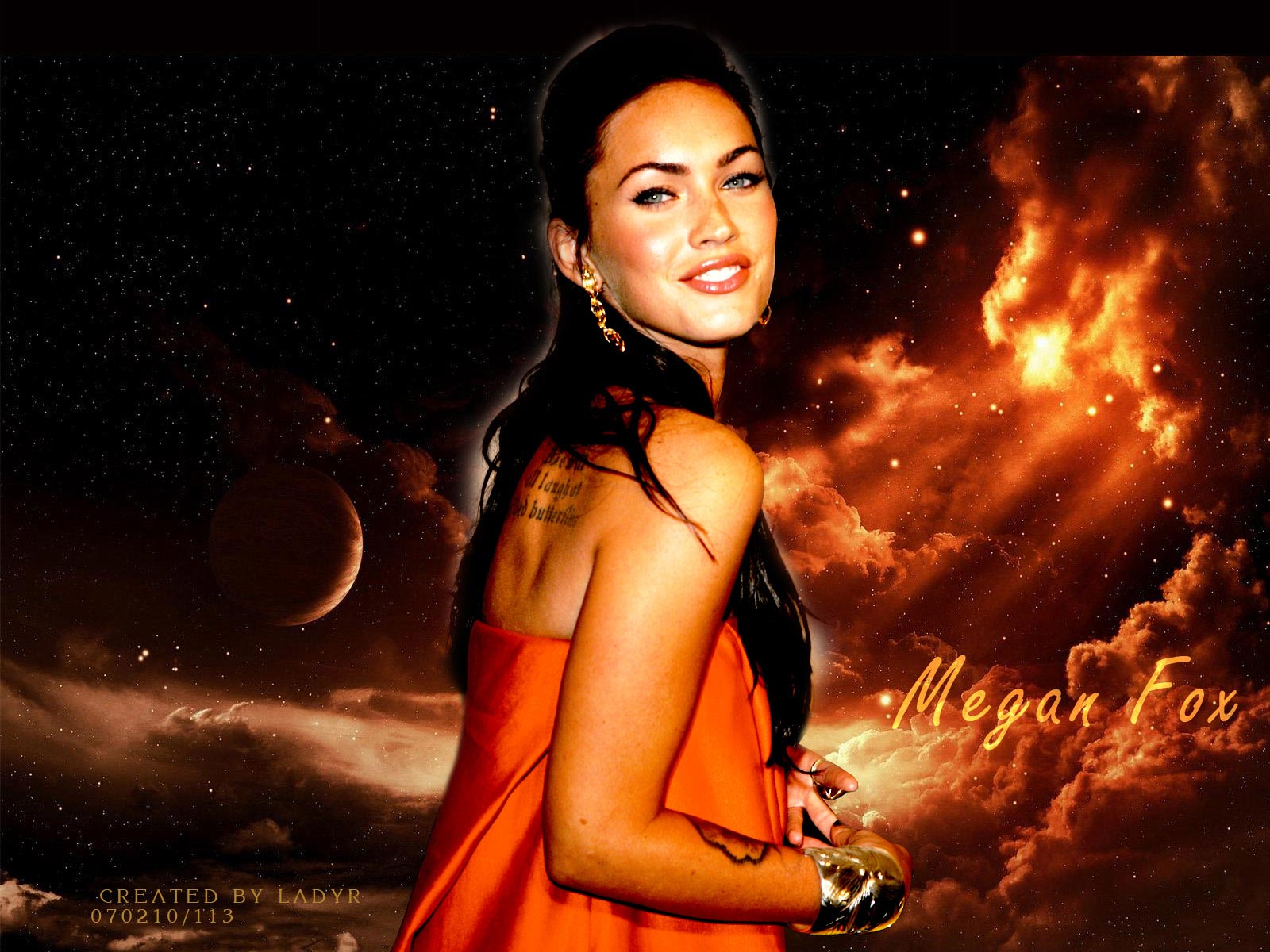 Меган фокс обои. Меган фокс обои 1366x768. Меган фокс песня. Face меган фокс текст. Меган фокс 2005.