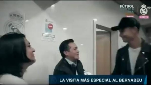 Padres de Santi, niño fallecido en el Rébsamen, conocen a Cristiano Ronaldo (VIDEO) Padres de Santi, niño fallecido en el Rébsamen, conocen a Cristiano Ronaldo (VIDEO)