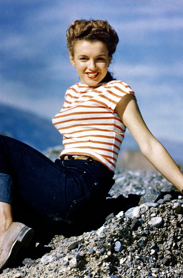 Beautiful Marilyn Monroe Photographed By Andres De Dienes