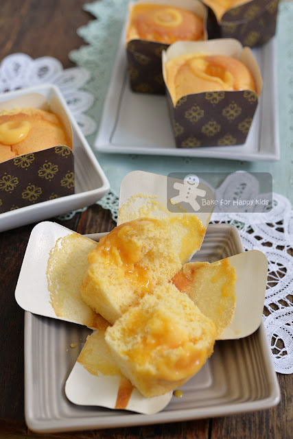 Hokkaido chiffon cupcakes liu sha salted egg custard cream
