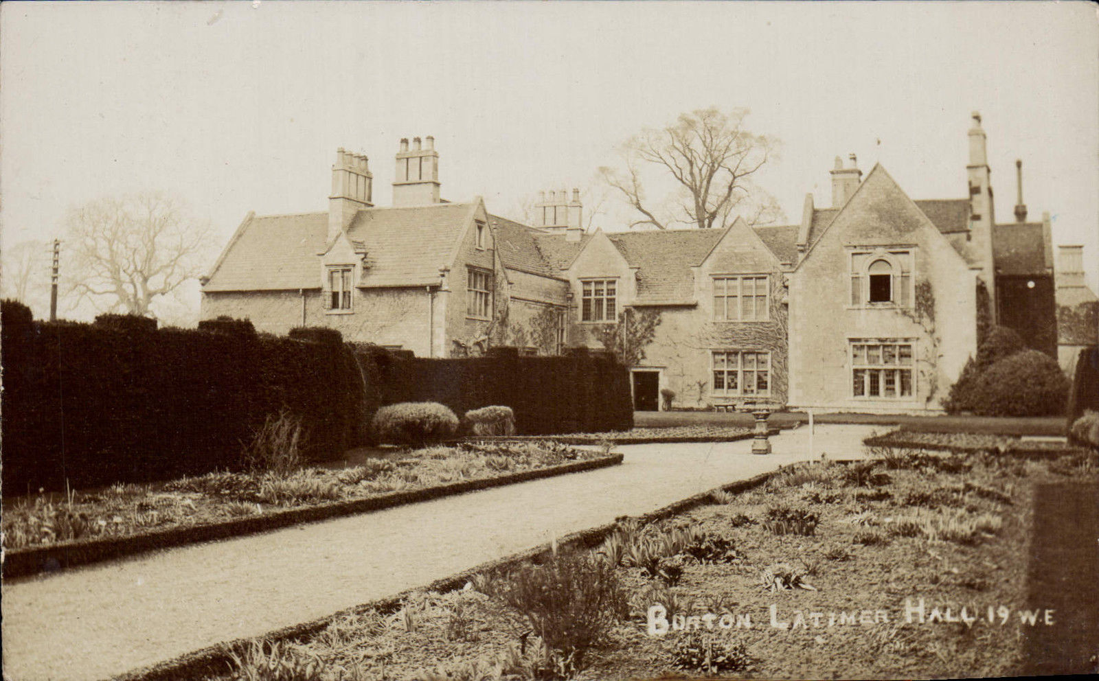 Landed families of Britain and Ireland (305) Bacon of Burton Latimer Hall