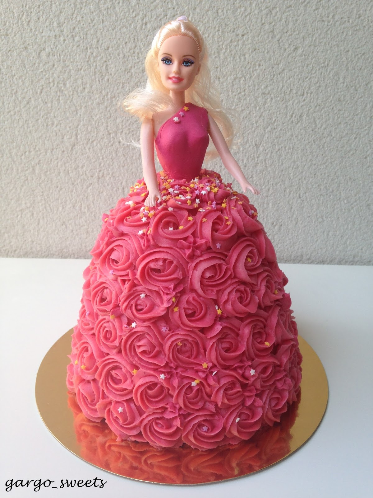 como decorar una muñeca