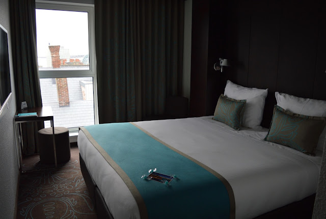A Motel One Newcastle Double Bedroom